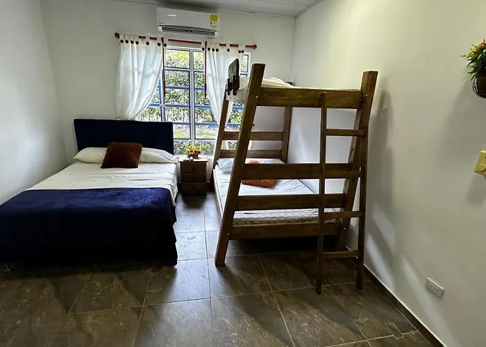 Casa Bella De Campo Wifi Billar Piscina Bolirana !Privado!